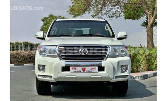Buy Import Toyota Land Cruiser White Car in Import - Dubai in Anse-la-Raye Buy Import Toyota Land Cruiser White Car in Import - Dubai in Anse-la-Raye