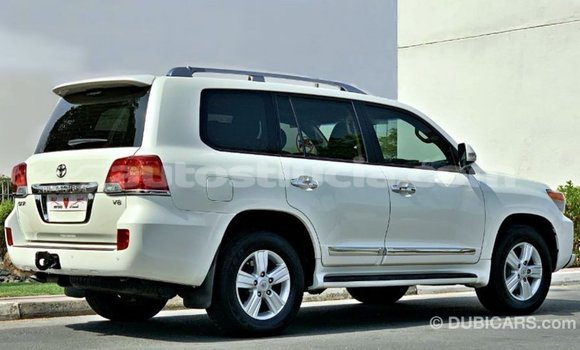 Buy Import Toyota Land Cruiser White Car in Import - Dubai in Anse-la-Raye Buy Import Toyota Land Cruiser White Car in Import - Dubai in Anse-la-Raye