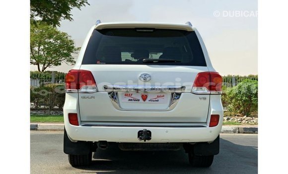Buy Import Toyota Land Cruiser White Car in Import - Dubai in Anse-la-Raye Buy Import Toyota Land Cruiser White Car in Import - Dubai in Anse-la-Raye