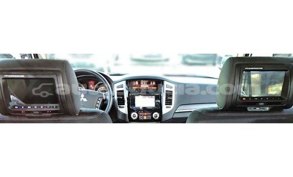 Buy Import Mitsubishi Pajero White Car in Import - Dubai in Anse-la-Raye Buy Import Mitsubishi Pajero White Car in Import - Dubai in Anse-la-Raye