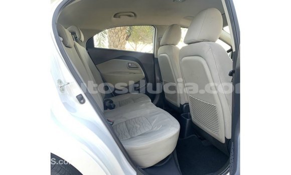 Buy Import Kia Rio White Car in Import - Dubai in Anse-la-Raye Buy Import Kia Rio White Car in Import - Dubai in Anse-la-Raye