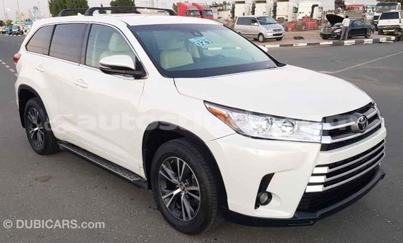 Buy Import Toyota Highlander White Car in Import - Dubai in Anse-la-Raye Buy Import Toyota Highlander White Car in Import - Dubai in Anse-la-Raye