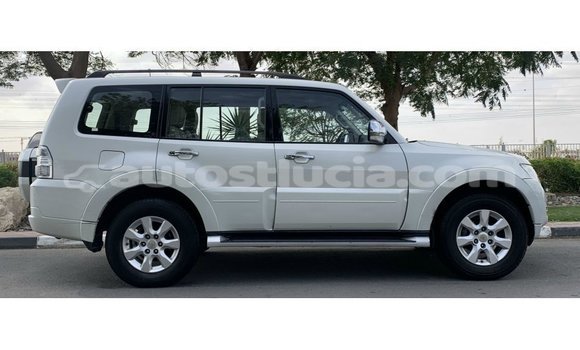 Buy Import Mitsubishi Pajero White Car in Import - Dubai in Anse-la-Raye Buy Import Mitsubishi Pajero White Car in Import - Dubai in Anse-la-Raye