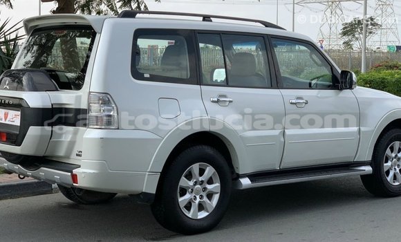 Buy Import Mitsubishi Pajero White Car in Import - Dubai in Anse-la-Raye Buy Import Mitsubishi Pajero White Car in Import - Dubai in Anse-la-Raye