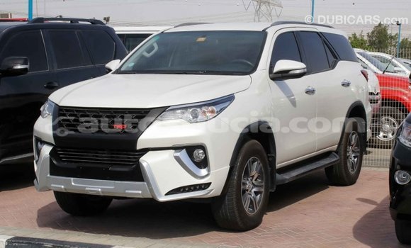 Buy Import Toyota Fortuner White Car in Import - Dubai in Anse-la-Raye Buy Import Toyota Fortuner White Car in Import - Dubai in Anse-la-Raye