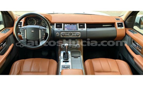 Buy Import Land Rover Range Rover White Car in Import - Dubai in Anse-la-Raye Buy Import Land Rover Range Rover White Car in Import - Dubai in Anse-la-Raye