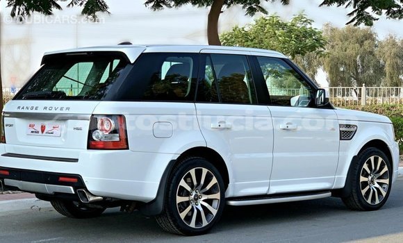 Buy Import Land Rover Range Rover White Car in Import - Dubai in Anse-la-Raye Buy Import Land Rover Range Rover White Car in Import - Dubai in Anse-la-Raye