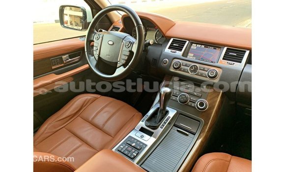 Buy Import Land Rover Range Rover White Car in Import - Dubai in Anse-la-Raye Buy Import Land Rover Range Rover White Car in Import - Dubai in Anse-la-Raye