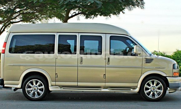 Buy Import GMC Acadia Other Car in Import - Dubai in Anse-la-Raye Buy Import GMC Acadia Other Car in Import - Dubai in Anse-la-Raye