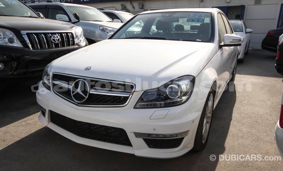 Buy Import Mercedes-Benz 200 White Car in Import - Dubai in Anse-la-Raye Buy Import Mercedes-Benz 200 White Car in Import - Dubai in Anse-la-Raye