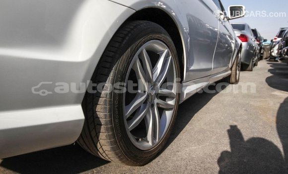 Buy Import Mercedes-Benz 200 White Car in Import - Dubai in Anse-la-Raye Buy Import Mercedes-Benz 200 White Car in Import - Dubai in Anse-la-Raye