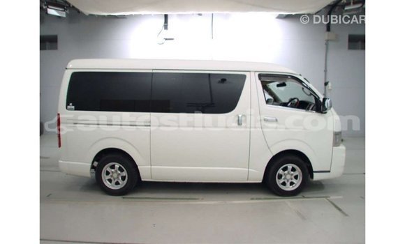 Buy Import Toyota Regius White Car in Import - Dubai in Anse-la-Raye Buy Import Toyota Regius White Car in Import - Dubai in Anse-la-Raye