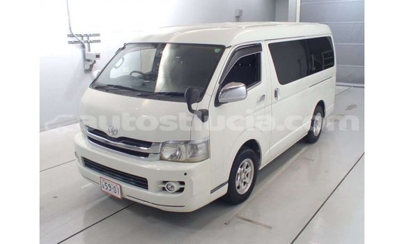 Buy Import Toyota Regius White Car in Import - Dubai in Anse-la-Raye Buy Import Toyota Regius White Car in Import - Dubai in Anse-la-Raye