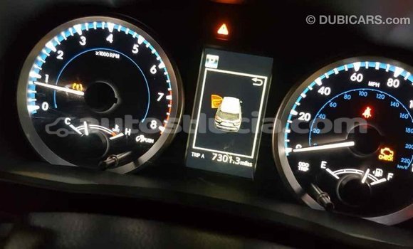 Buy Import Toyota Highlander White Car in Import - Dubai in Anse-la-Raye