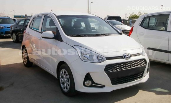Buy Import Hyundai i10 White Car in Import - Dubai in Anse-la-Raye Buy Import Hyundai i10 White Car in Import - Dubai in Anse-la-Raye