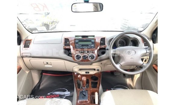 Buy Import Toyota Hilux Other Car in Import - Dubai in Anse-la-Raye Buy Import Toyota Hilux Other Car in Import - Dubai in Anse-la-Raye