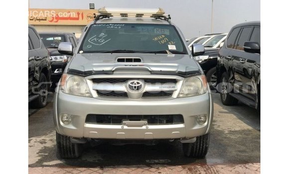Buy Import Toyota Hilux Other Car in Import - Dubai in Anse-la-Raye Buy Import Toyota Hilux Other Car in Import - Dubai in Anse-la-Raye