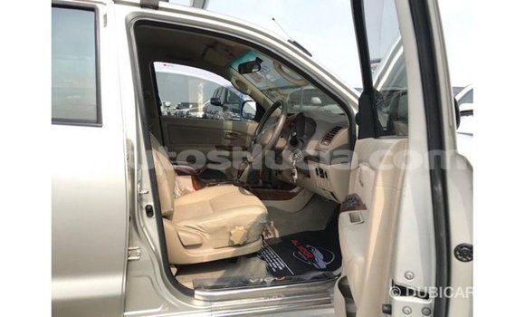 Buy Import Toyota Hilux Other Car in Import - Dubai in Anse-la-Raye Buy Import Toyota Hilux Other Car in Import - Dubai in Anse-la-Raye