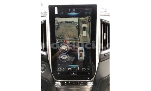 Acheter Import Voiture Toyota Land Cruiser Blanc à Import - Dubai, Anse-la-Raye Acheter Import Voiture Toyota Land Cruiser Blanc à Import - Dubai, Anse-la-Raye