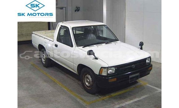 Buy Import Toyota Hilux White Car in Import - Dubai in Anse-la-Raye Buy Import Toyota Hilux White Car in Import - Dubai in Anse-la-Raye