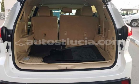Buy Import Toyota Highlander White Car in Import - Dubai in Anse-la-Raye Buy Import Toyota Highlander White Car in Import - Dubai in Anse-la-Raye