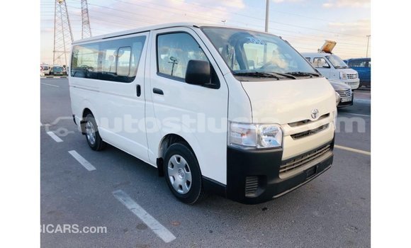 Buy Import Toyota Hiace White Car in Import - Dubai in Anse-la-Raye Buy Import Toyota Hiace White Car in Import - Dubai in Anse-la-Raye