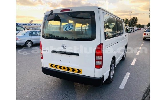 Buy Import Toyota Hiace White Car in Import - Dubai in Anse-la-Raye Buy Import Toyota Hiace White Car in Import - Dubai in Anse-la-Raye