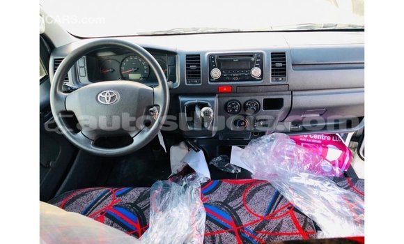 Buy Import Toyota Hiace White Car in Import - Dubai in Anse-la-Raye Buy Import Toyota Hiace White Car in Import - Dubai in Anse-la-Raye