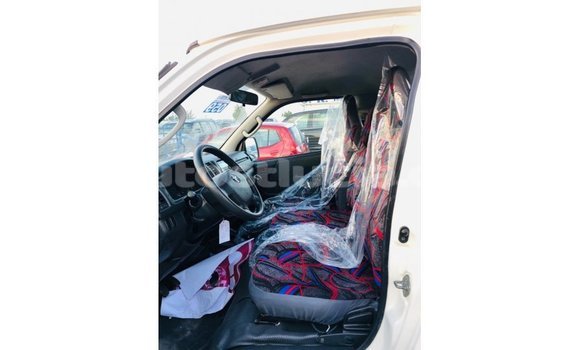 Buy Import Toyota Hiace White Car in Import - Dubai in Anse-la-Raye Buy Import Toyota Hiace White Car in Import - Dubai in Anse-la-Raye