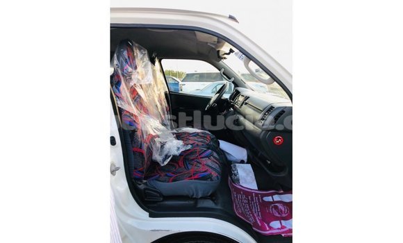 Buy Import Toyota Hiace White Car in Import - Dubai in Anse-la-Raye Buy Import Toyota Hiace White Car in Import - Dubai in Anse-la-Raye