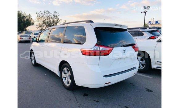 Buy Import Toyota Sienna White Car in Import - Dubai in Anse-la-Raye Buy Import Toyota Sienna White Car in Import - Dubai in Anse-la-Raye