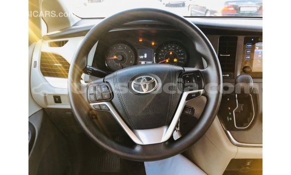 Buy Import Toyota Sienna White Car in Import - Dubai in Anse-la-Raye Buy Import Toyota Sienna White Car in Import - Dubai in Anse-la-Raye