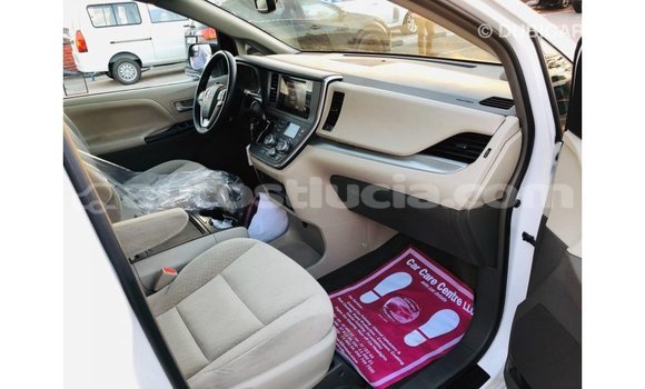 Buy Import Toyota Sienna White Car in Import - Dubai in Anse-la-Raye Buy Import Toyota Sienna White Car in Import - Dubai in Anse-la-Raye
