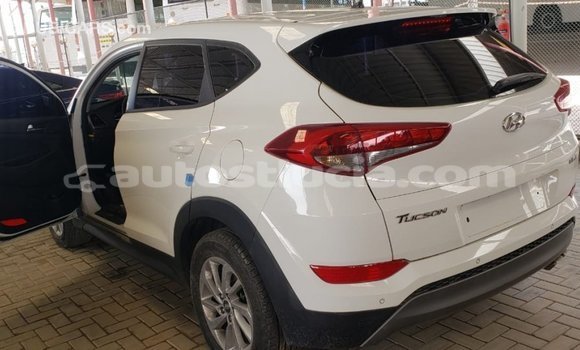Buy Import Hyundai Tucson White Car in Import - Dubai in Anse-la-Raye Buy Import Hyundai Tucson White Car in Import - Dubai in Anse-la-Raye