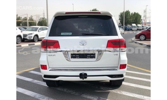 Buy Import Toyota Land Cruiser White Car in Import - Dubai in Anse-la-Raye Buy Import Toyota Land Cruiser White Car in Import - Dubai in Anse-la-Raye