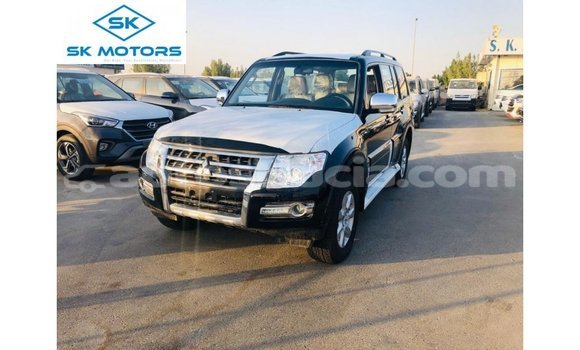 Buy Import Mitsubishi Pajero Black Car in Import - Dubai in Anse-la-Raye