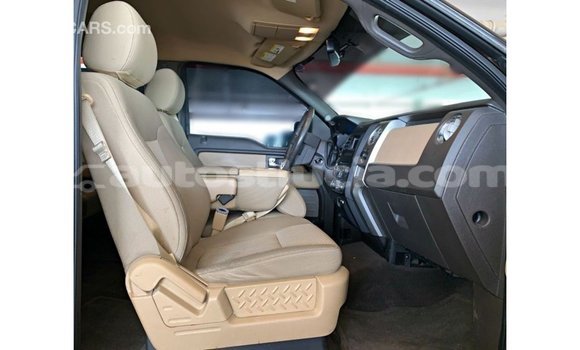 Buy Import Ford Club Wagon Brown Car in Import - Dubai in Anse-la-Raye Buy Import Ford Club Wagon Brown Car in Import - Dubai in Anse-la-Raye