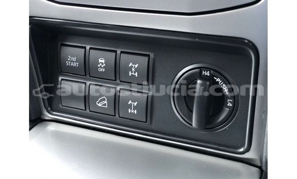 Acheter Import Voiture Toyota Prado Autre à Import - Dubai, Anse-la-Raye Acheter Import Voiture Toyota Prado Autre à Import - Dubai, Anse-la-Raye