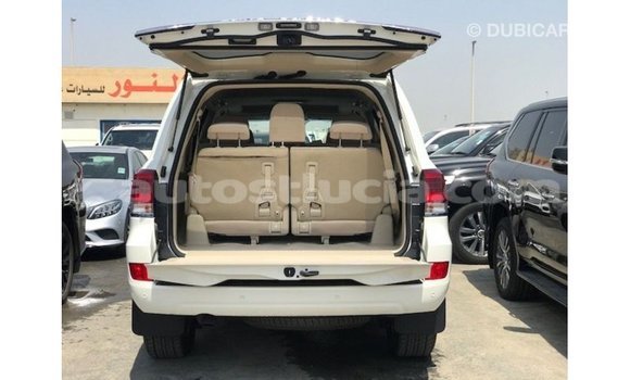 Buy Import Toyota Land Cruiser White Car in Import - Dubai in Anse-la-Raye Buy Import Toyota Land Cruiser White Car in Import - Dubai in Anse-la-Raye