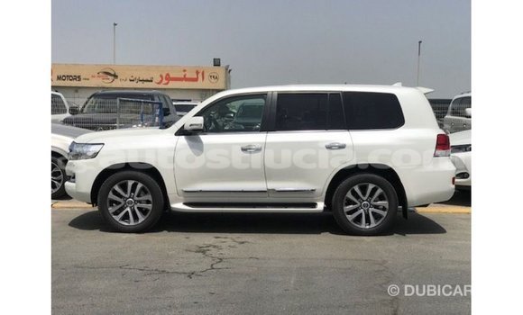 Buy Import Toyota Land Cruiser White Car in Import - Dubai in Anse-la-Raye Buy Import Toyota Land Cruiser White Car in Import - Dubai in Anse-la-Raye
