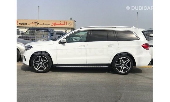 Buy Import Mercedes-Benz 190 (W201) White Car in Import - Dubai in Anse-la-Raye Buy Import Mercedes-Benz 190 (W201) White Car in Import - Dubai in Anse-la-Raye