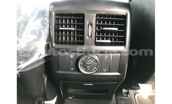 Buy Import Mercedes-Benz 190 (W201) White Car in Import - Dubai in Anse-la-Raye Buy Import Mercedes-Benz 190 (W201) White Car in Import - Dubai in Anse-la-Raye