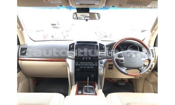 Buy Import Toyota Land Cruiser Red Car in Import - Dubai in Anse-la-Raye Buy Import Toyota Land Cruiser Red Car in Import - Dubai in Anse-la-Raye