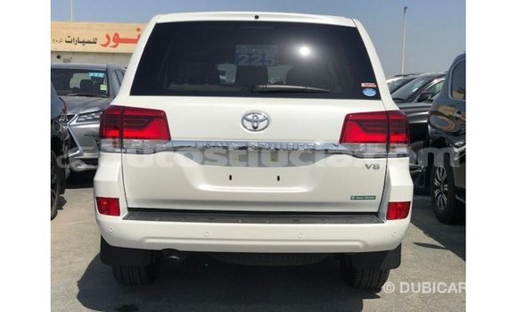 Buy Import Toyota Land Cruiser White Car in Import - Dubai in Anse-la-Raye Buy Import Toyota Land Cruiser White Car in Import - Dubai in Anse-la-Raye