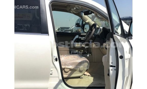Buy Import Toyota Land Cruiser White Car in Import - Dubai in Anse-la-Raye Buy Import Toyota Land Cruiser White Car in Import - Dubai in Anse-la-Raye