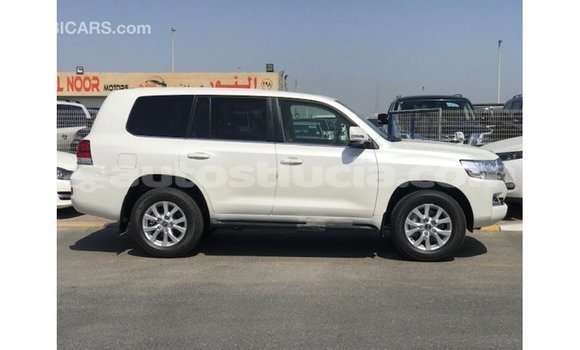 Buy Import Toyota Land Cruiser White Car in Import - Dubai in Anse-la-Raye Buy Import Toyota Land Cruiser White Car in Import - Dubai in Anse-la-Raye