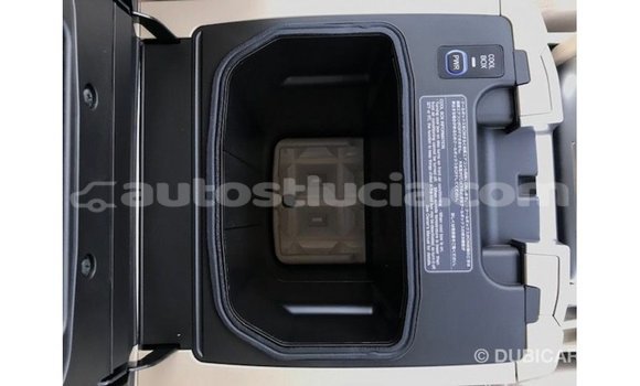 Buy Import Toyota Land Cruiser White Car in Import - Dubai in Anse-la-Raye Buy Import Toyota Land Cruiser White Car in Import - Dubai in Anse-la-Raye