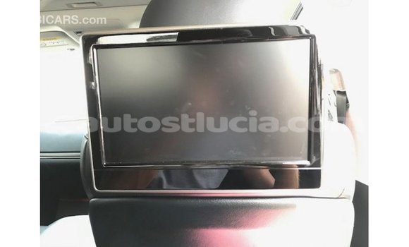 Acheter Import Voiture Toyota Land Cruiser Blanc à Import - Dubai, Anse-la-Raye Acheter Import Voiture Toyota Land Cruiser Blanc à Import - Dubai, Anse-la-Raye