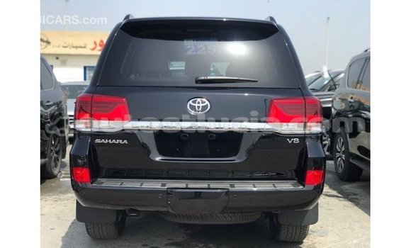 Acheter Import Voiture Toyota Land Cruiser Noir à Import - Dubai, Anse-la-Raye Acheter Import Voiture Toyota Land Cruiser Noir à Import - Dubai, Anse-la-Raye