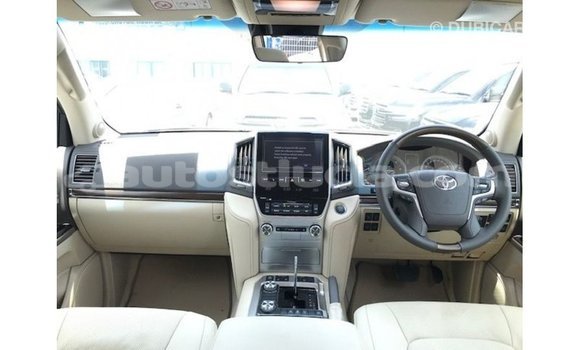 Buy Import Toyota Land Cruiser White Car in Import - Dubai in Anse-la-Raye Buy Import Toyota Land Cruiser White Car in Import - Dubai in Anse-la-Raye